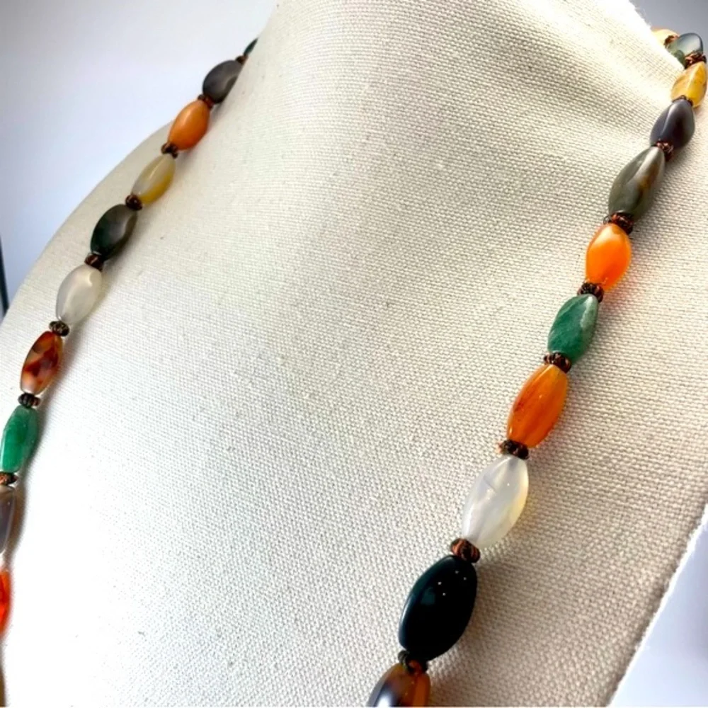 Vintage Multi Colored Natural Polished Agate Aventurine Stone Necklace Stunning